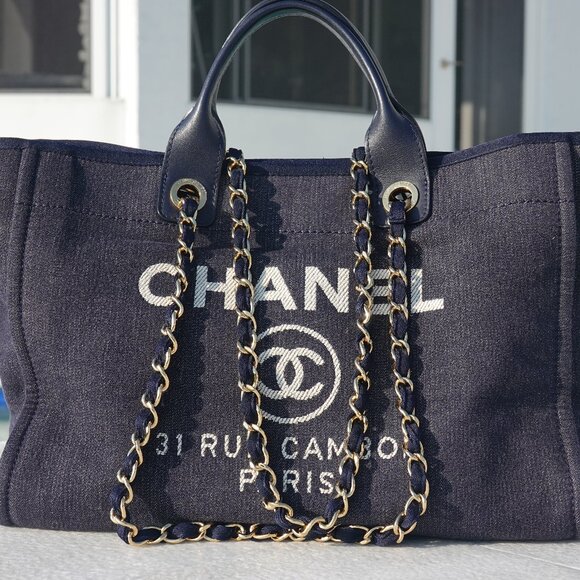 Chanel Woven Straw Raffia Navy Blue Denim Medium Deauville - Picture 1 of 14